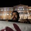 L’appello degli intellettuali europei: sulla Grecia l’Ue cambi rotta